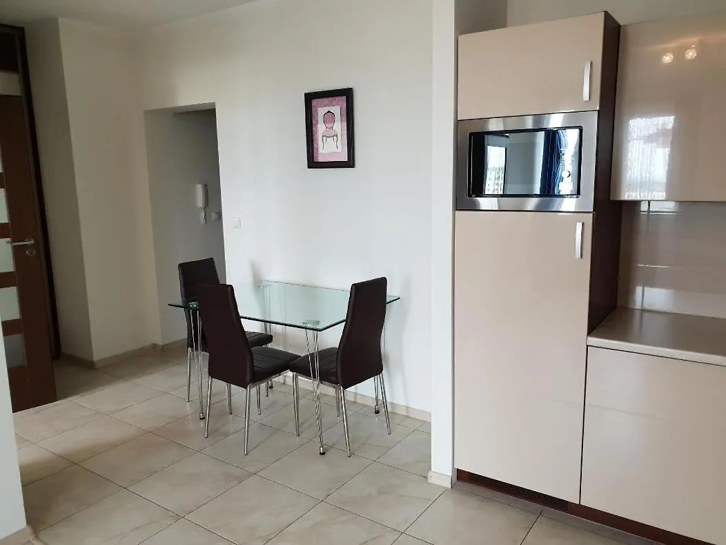 Apartment & Rooms At Strusia Street Poznań Kwatera prywatna